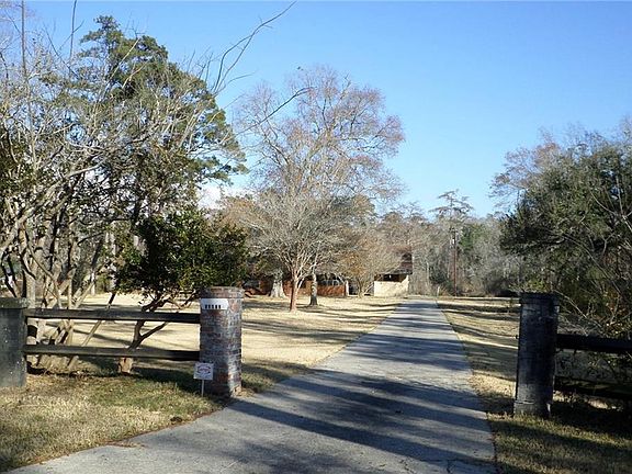 2nd image of 61189 Dogwood Dr