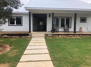 721 Oak Ln, Cottonwood Shores, TX 78657