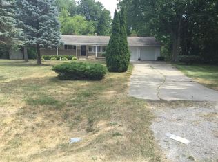 5415 Silverton Dr, Grand Blanc, MI 48439