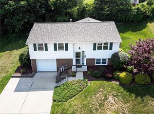 3139 New Hampshire Dr, Lower Burrell, PA 15068
