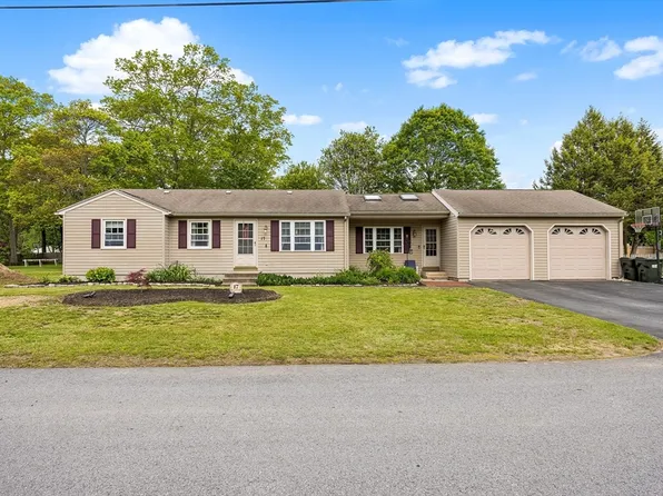 17 Sherwood Dr, Oxford, MA 01540
