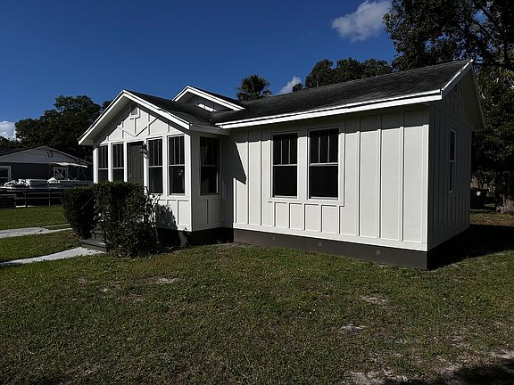 3rd image of 415 Patlin Ave