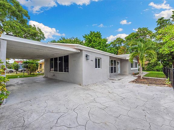 4th image of 1400 NW 9th Ave