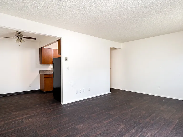 Crown East Apartments — Photo 8