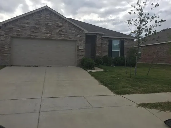 10205 Pyrite Dr, Fort Worth, TX 76131