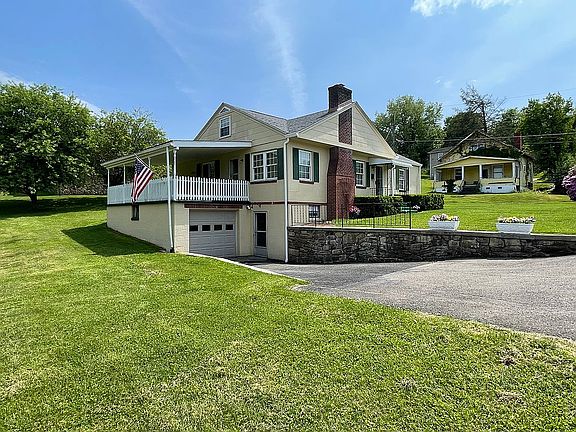 714 Maple Ave, Barrackville, WV 26559 | Zillow