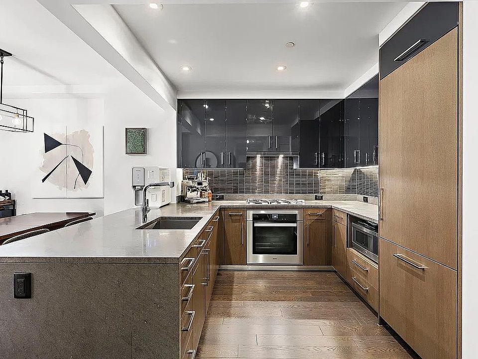 1st image of 50 Riverside Blvd #6DE