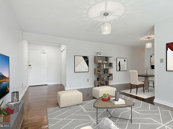 4th image of 5112 Macarthur Blvd NW APT 211