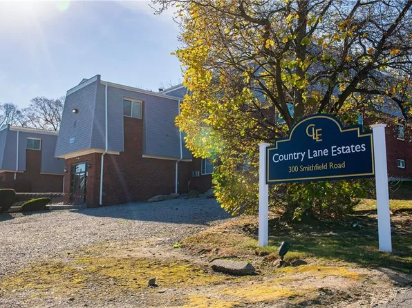 300 Smithfield Rd APT 2-8, North Providence, RI 02904