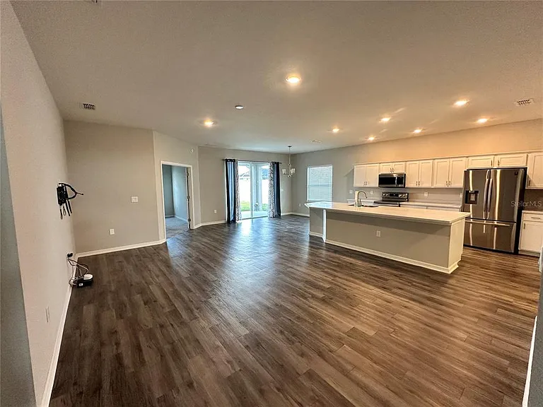544 Gadsden Ln — Photo 15