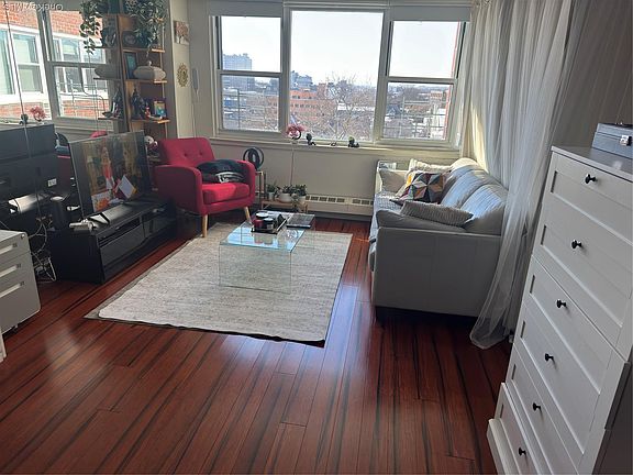 3rd image of 16420 Highland Ave APT 7V