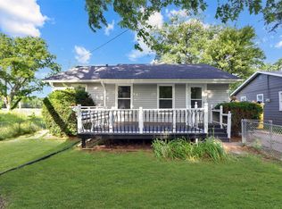 2420 E 37th St, Des Moines, IA 50317