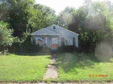 15742 Grayfield