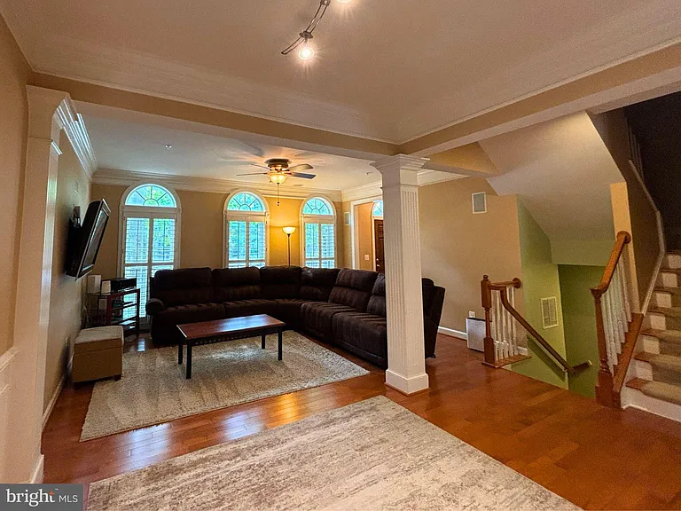 8006 Reserve Way — Photo 6