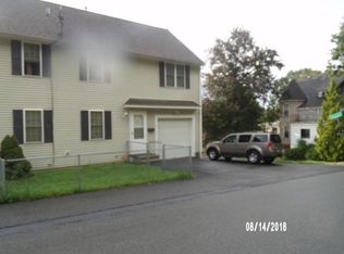 5 Uxbridge St, Worcester, MA 01605