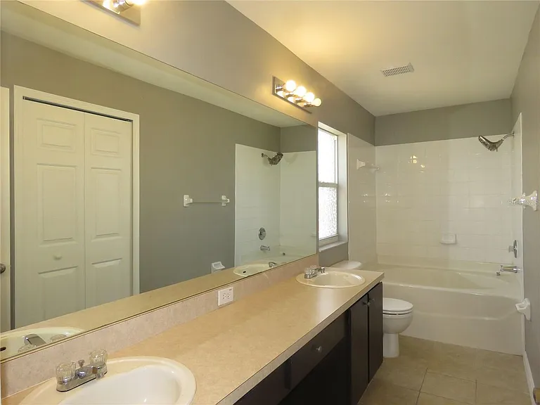 12605 Longcrest Dr — Photo 8
