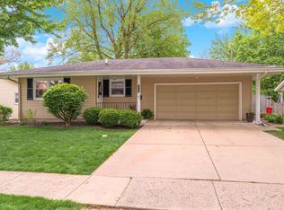 1211 Searle Dr, Normal, IL 61761
