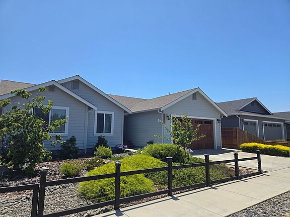 3rd image of 2310 Dogwood Rd