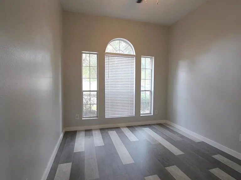 4611 Parkstone Bend Ct — Photo 35