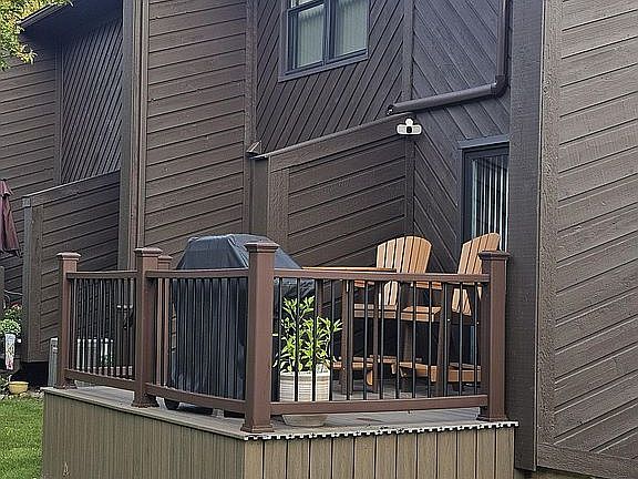 2nd image of 18 Sherman Oaks Dr