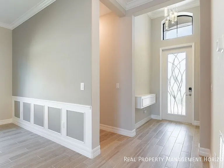 7036 Highgate Ln — Photo 8