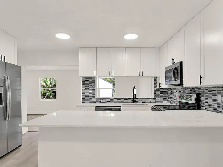1004 Jersey St — Photo 10