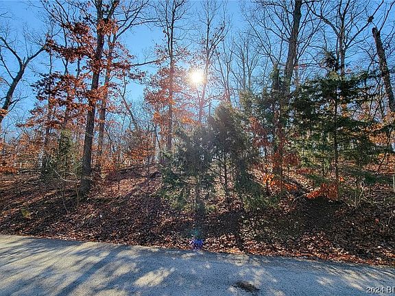 2nd image of 487 Grand View Dr