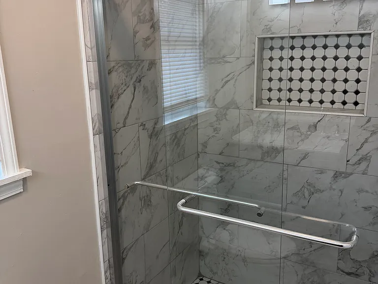 1409 Jackson St — Photo 10