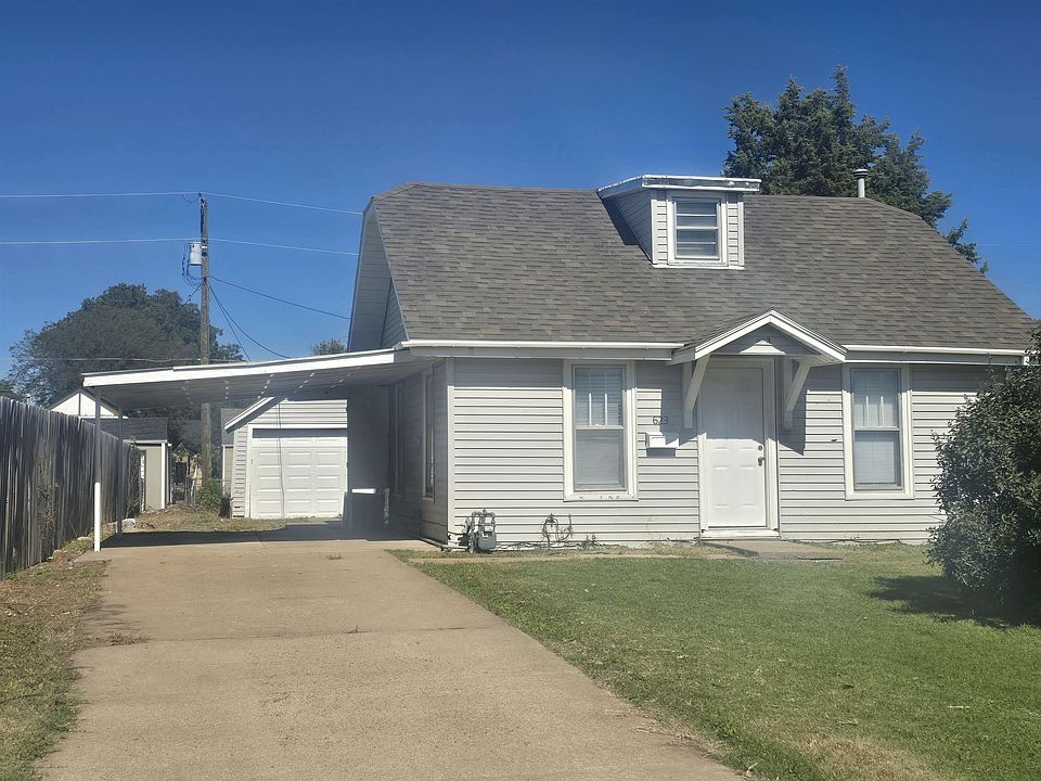 1st image of 623 E 1st St