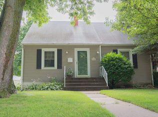 2235 38th St, Rock Island, IL 61201