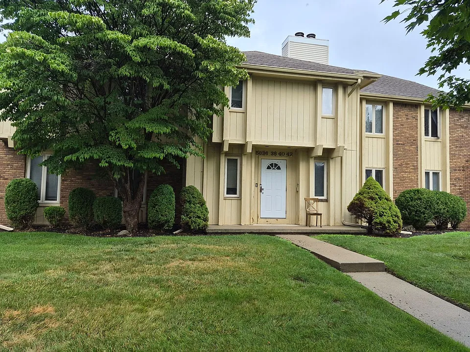 5836 Ryewyck Dr
