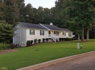 25 Sandra Ln, Newnan, GA 30265