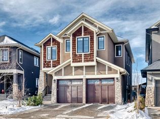 115 E Wentworth Hl SW, Calgary, AB T3H 0N1