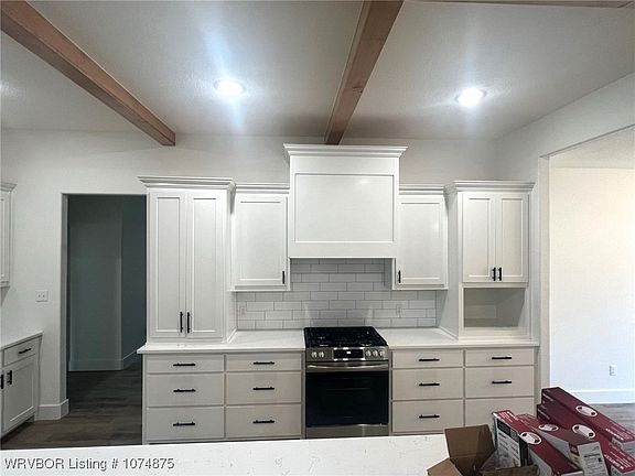 5th image of 2314 Maggie Ln