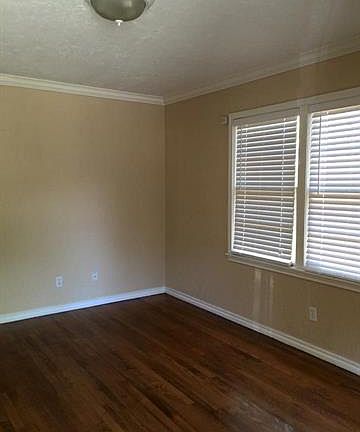 5th image of 7119 Fairdale Ave