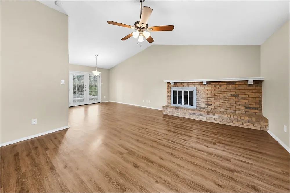 3 bed, 1523 sqft, $1,595 — Photo 4