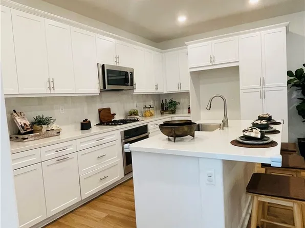 2004 Dewdrop, Upland, CA 91786