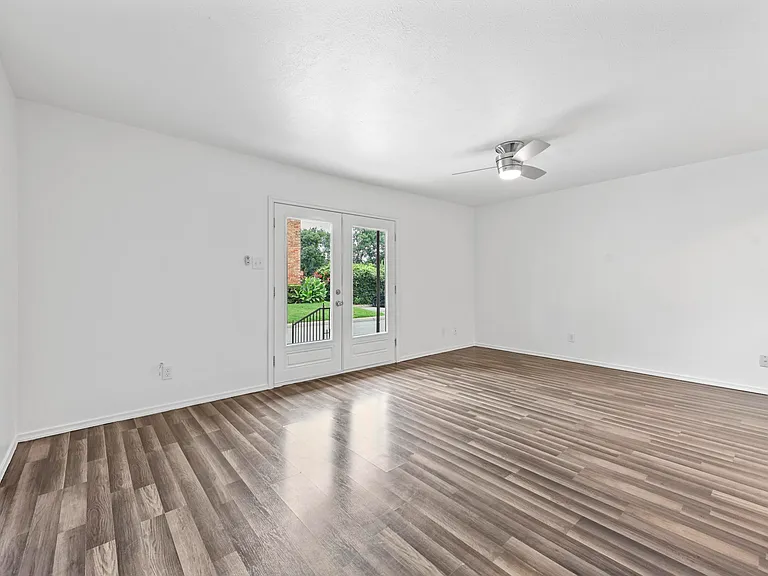 4002 Ridglea Country Club Dr #108 — Photo 18