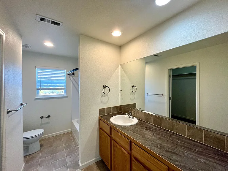 3115 Swan Point Dr — Photo 19