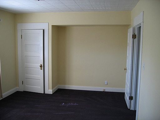 2nd image of 6116 NE Garfield Ave APT 2