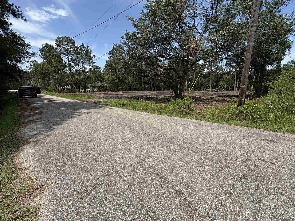 2nd image of 61043 Atkins Dr