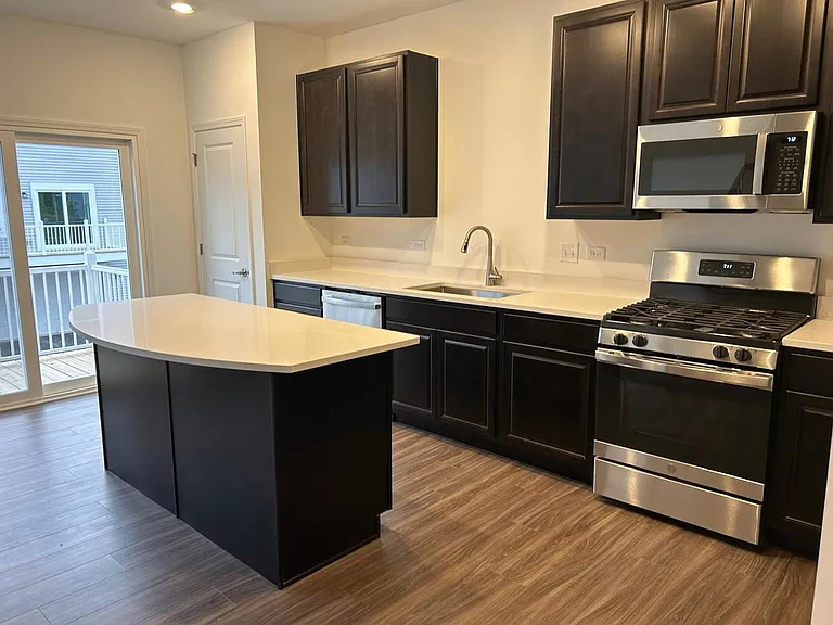 560 Wolverine Dr — Photo 7