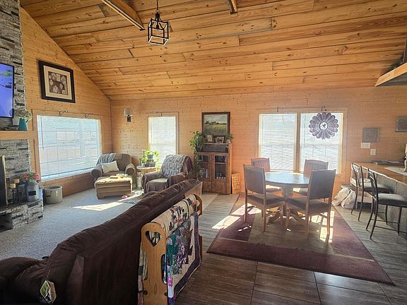 5th image of 28143 N Island Cir