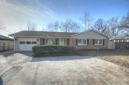 4015 Apollo Dr SW Photo 1