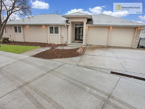 Welcome home to 7417 NW Kerns Drive! This sprawling ranch home has 4 bedrooms on the main level, including 2 suites. Laundry available on the main level and lower level. Open-concept living spaces that showcase the beautiful views of Weatherby Lake. Home is located on an access area.