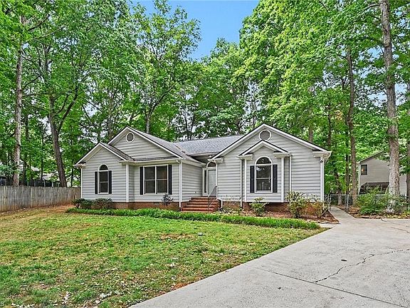 2nd image of 1135 Cedar Ridge Dr