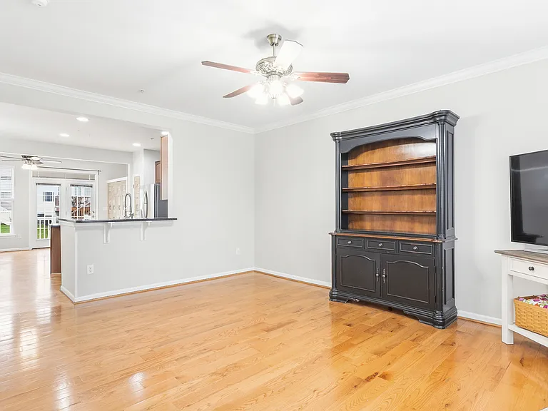 2236 Ivy Ln #5 — Photo 12