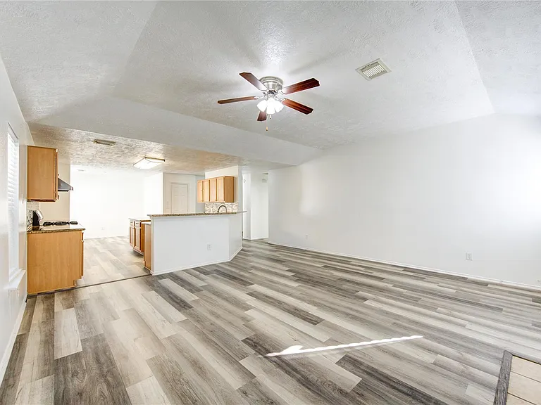 7930 Northfork Hollow Ln — Photo 22