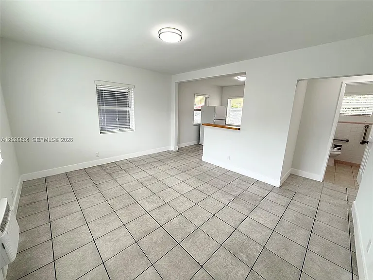 2215 Madison St #5 — Photo 11