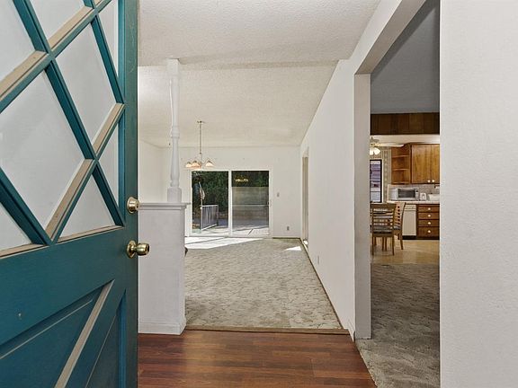 3rd image of 9711 Magellan Dr